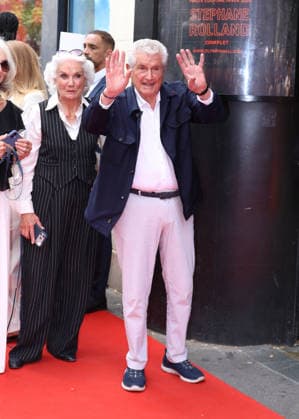 Claude Lelouch and his sister Martine at the Stéphane Rolland fashion show at the Olympia, Fall Winter 2026–2027 Haute Couture Collection during Paris Fashion Week, on July 7, 2026. Denis Guignebourg, Bestimage. Celebrities at the Stéphane Rolland Fall Winter 2026–2027 Haute Couture Collection fashion show, during Paris Fashion Week, on July 7, 2026, Paris, France  Copyright: xDenisxGuignebourgx xBestimagexDenisxGuignebourgx xBestimagex