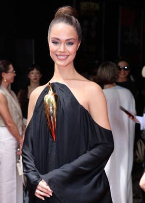 Hinaupoko Devèze, Miss France 2026, at the Stéphane Rolland fashion show at the Olympia, Fall Winter 2026–2027 Haute Couture Collection during Paris Fashion Week, on July 7, 2026. Denis Guignebourg, Bestimage. Celebrities at the Stéphane Rolland Fall Winter 2026–2027 Haute Couture Collection fashion show during Paris Fashion Week, on July 7, 2026, Paris, France  Copyright: xDenisxGuignebourgx xBestimagexDenisxGuignebourgx xBestimagex