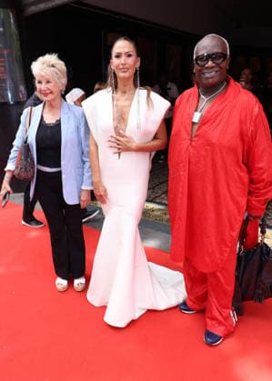 Danièle Gilbert, Vitaa, and Magloire at the Stéphane Rolland fashion show at the Olympia, Fall Winter 2026–2027 Haute Couture Collection during Paris Fashion Week, on July 7, 2026. Denis Guignebourg, Bestimage. Celebrities at the Stéphane Rolland Fall Winter 2026–2027 Haute Couture Collection fashion show, during Paris Fashion Week, on July 7, 2026, Paris, France  Copyright: xDenisxGuignebourgx xBestimagexDenisxGuignebourgx xBestimagex