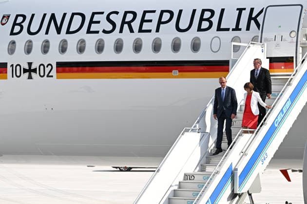German Chancellor Friedrich Merz arrives Ankara for 36th NATO Summit ANKARA, TURKIYE - JULY 07: German Chancellor Friedrich Merz and his wife Charlotte Merz arrive at Ankara Airport ahead of the 36th NATO Summit in Ankara, Turkiye, on July 7, 2026. Abdullah Guclu Anadolu Ankara Turkey. Editorial use only. Please get in touch for any other usage.  Copyright: x2026xAnadoluxAbdullahxGuclux