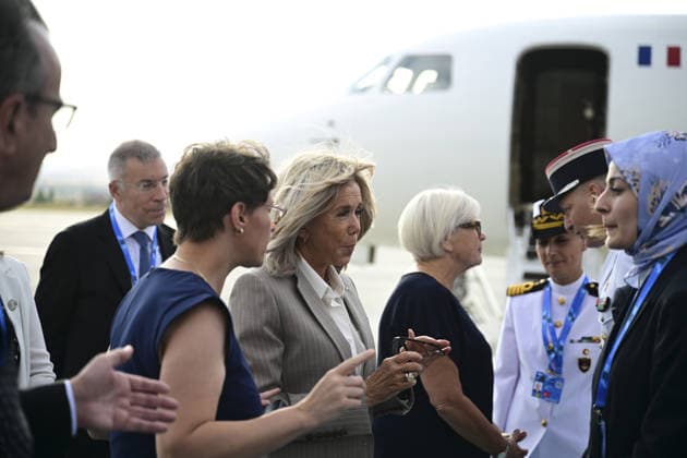 Brigitte Macron arrives in Ankara for 36th NATO Summit ANKARA, TURKIYE - JULY 07: Brigitte Macron, wife of French President Emmanuel Macron, arrives at Ankara Esenboga Airport ahead of the 36th NATO Summit in Ankara, Turkiye, on July 7, 2026. Mehmet Futsi Anadolu Ankara Turkey. Editorial use only. Please get in touch for any other usage.  Copyright: x2026xAnadoluxMehmetxFutsix