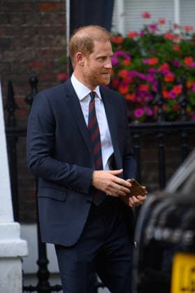Prince Harry Departs Chatham House, London, UK - Arrives at Court - Tuesday 7 July Prince Harry departs after attending an Invictus Games event at Chatham House in London, England, UK on Tuesday 7 July, 2026, Credit:Justin Ng Avalon UK, England, London, Chatham House  Copyright: xJustinxNgx xAvalonx 1115054898