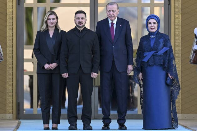 NATO Ankara Summit ANKARA, TURKIYE - JULY 7: Turkish President Recep Tayyip Erdogan (2nd R) and his wife Emine Erdogan (R) welcome Ukrainian President Volodymyr Zelenskyy (2nd L) and his wife, Olena Zelenska (L), during a reception hosted for heads of state and government attending the 36th NATO Summit and their spouses at the Presidential Complex in Ankara, Turkiye, on July 7, 2026. Mehmet Ali Ozcan Anadolu Ankara Turkey. Editorial use only. Please get in touch for any other usage.  Copyright: x2026xAnadoluxMehmetxAlixOzcanx