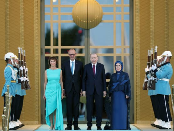 NATO Ankara Summit ANKARA, TURKIYE - JULY 7: (----EDITORIAL USE ONLY - MANDATORY CREDIT - TURKISH PRESIDENCY MURAT KULA HANDOUT - NO MARKETING NO ADVERTISING CAMPAIGNS - DISTRIBUTED AS A SERVICE TO CLIENTS----) Turkish President Recep Tayyip Erdogan and his wife Emine Erdogan welcome German Chancellor Friedrich Merz and his wife Charlotte Merz during a reception hosted for heads of state and government attending the 36th NATO Summit and their spouses at the Presidential Complex in Ankara, Turkiye, on July 7, 2026. Turkish Presidency Murat Kula Handout Anadolu Ankara Turkey. Editorial use only. Please get in touch for any other usage.  Copyright: x2026xAnadoluxTurkishxPresidencyx xMuratxKulax xHandoutx