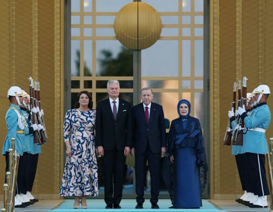 NATO Ankara Summit ANKARA, TURKIYE - JULY 7: (----EDITORIAL USE ONLY - MANDATORY CREDIT - TURKISH PRESIDENCY MURAT KULA HANDOUT - NO MARKETING NO ADVERTISING CAMPAIGNS - DISTRIBUTED AS A SERVICE TO CLIENTS----) Turkish President Recep Tayyip Erdogan and his wife Emine Erdogan welcome Lithuanian President Gitanas Nauseda and his wife Diana Nausediene during a reception hosted for heads of state and government attending the 36th NATO Summit and their spouses at the Presidential Complex in Ankara, Turkiye, on July 7, 2026. Turkish Presidency Murat Kula Handout Anadolu Ankara Turkey. Editorial use only. Please get in touch for any other usage.  Copyright: x2026xAnadoluxTurkishxPresidencyx xMuratxKulax xHandoutx