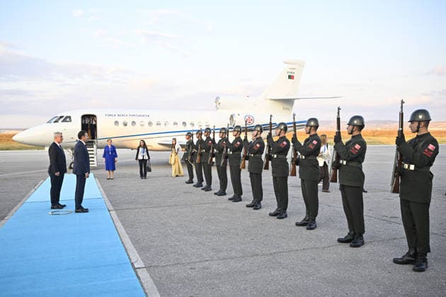 Portuguese Prime Minister Luis Montenegro arrives Ankara for 36th NATO Summit ANKARA, TURKIYE - JULY 7: Portuguese Prime Minister Luis Montenegro is welcomed by Turkish Trade Minister Omer Bolat after arriving at Esenboga Airport ahead of the 36th NATO Heads of State and Government Summit in Ankara, Turkiye, on July 7, 202 Ismail Kaplan Anadolu Ankara Turkey. Editorial use only. Please get in touch for any other usage.  Copyright: x2026xAnadoluxIsmailxKaplanx