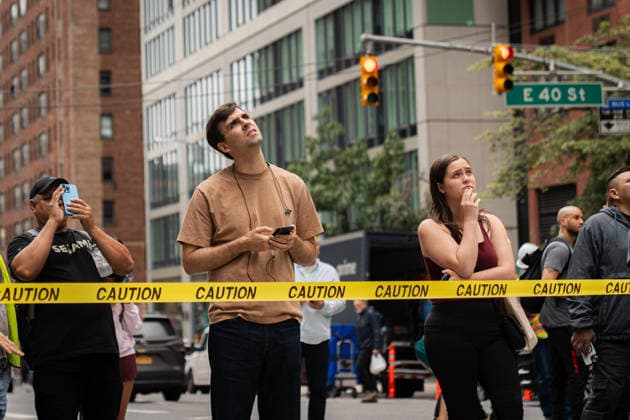July 7, 2026, New York City, New York, United States: Bystanders on site New York City United States - ZUMAs378 20260707_zip_s378_015 Copyright: xIoannxMariaxStacewiczx