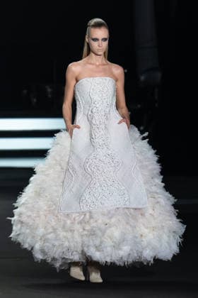 PFW - Stephane Rolland Runway A model walks the runway during the Stephane Rolland Haute Couture Fall Winter 2026 2027 show as part of Paris Fashion Week in Paris, France on July 07, 2026. Photo by Laurent Zabulon ABACAPRESS.COM  Copyright: xZabulonxLaurent ABACAx