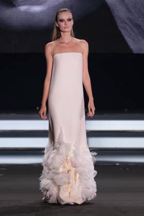 PFW - Stephane Rolland Runway A model walks the runway during the Stephane Rolland Haute Couture Fall Winter 2026 2027 show as part of Paris Fashion Week in Paris, France on July 07, 2026. Photo by Laurent Zabulon ABACAPRESS.COM  Copyright: xZabulonxLaurent ABACAx