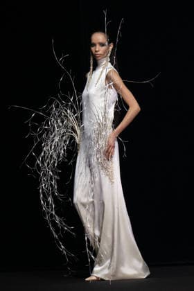 PFW - Stephane Rolland Runway A model walks the runway during the Stephane Rolland Haute Couture Fall Winter 2026 2027 show as part of Paris Fashion Week in Paris, France on July 07, 2026. Photo by Laurent Zabulon ABACAPRESS.COM  Copyright: xZabulonxLaurent ABACAx