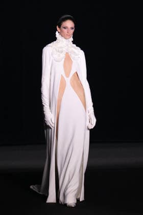 PFW - Stephane Rolland Runway A model walks the runway during the Stephane Rolland Haute Couture Fall Winter 2026 2027 show as part of Paris Fashion Week in Paris, France on July 07, 2026. Photo by Laurent Zabulon ABACAPRESS.COM  Copyright: xZabulonxLaurent ABACAx