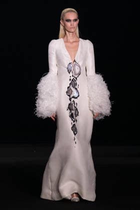 PFW - Stephane Rolland Runway A model walks the runway during the Stephane Rolland Haute Couture Fall Winter 2026 2027 show as part of Paris Fashion Week in Paris, France on July 07, 2026. Photo by Laurent Zabulon ABACAPRESS.COM  Copyright: xZabulonxLaurent ABACAx