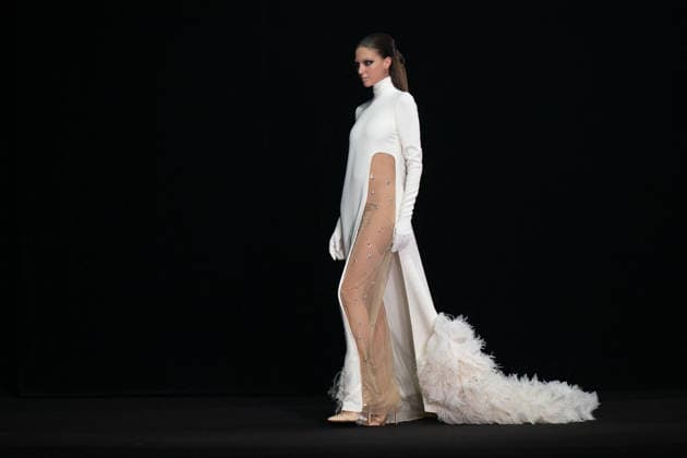 PFW - Stephane Rolland Runway A model walks the runway during the Stephane Rolland Haute Couture Fall Winter 2026 2027 show as part of Paris Fashion Week in Paris, France on July 07, 2026. Photo by Laurent Zabulon ABACAPRESS.COM  Copyright: xZabulonxLaurent ABACAx