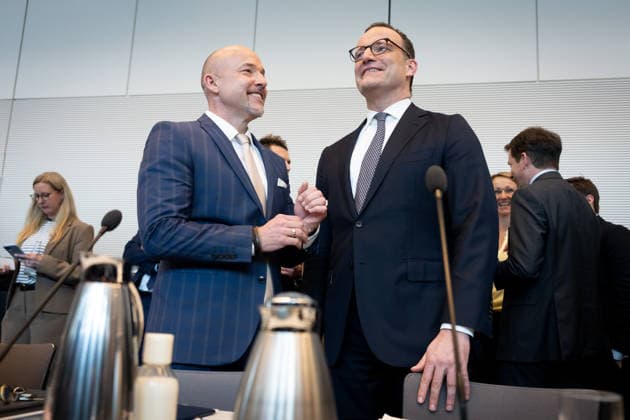Bundestagsfraktion, CDU CSU Bundestag, Bundestagsfraktion, CDU CSU, Vorsitzender, Jens Spahn, CDU, Erster Stellvertreter, Alexander Hoffmann, CSU Berlin Berlin GER *** Bundestag Parliamentary Group, CDU CSU Bundestag, Bundestag Parliamentary Group, CDU CSU, Chair, Jens Spahn, CDU, First Deputy Chair, Alexander Hoffmann, CSU Berlin Berlin GER
