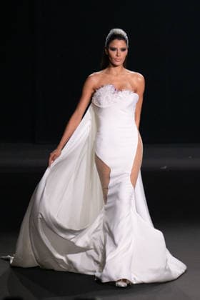 PFW - Stephane Rolland Runway A model walks the runway during the Stephane Rolland Haute Couture Fall Winter 2026 2027 show as part of Paris Fashion Week in Paris, France on July 07, 2026. Photo by Laurent Zabulon ABACAPRESS.COM  Copyright: xZabulonxLaurent ABACAx