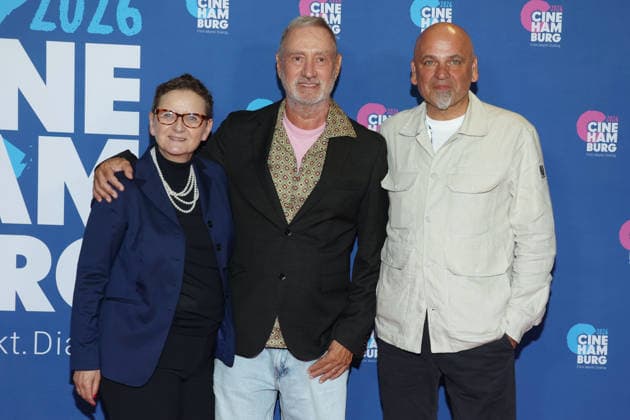 Verleihung Glaeserne Leinwand Christine Berg, Roland Emmerich, Peter Schauerte, Verleihung Glaeserne Leinwand, Cinemaxx Hamburg, 07.07.2026 *** Glaeserne Leinwand Award Ceremony: Christine Berg, Roland Emmerich, Peter Schauerte, Glaeserne Leinwand Award Ceremony, Cinemaxx Hamburg, July 7, 2026 Copyright: xEventpressxBecherx