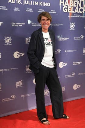 Bettina Boettinger bei der Was Haben Wir Gelacht Dokufilm Premiere am 7.07.2026 im Cineplex Filmpalast in Koeln Bettina Boettinger attends the premiere of the documentary film Was Haben Wir Gelacht on July 7, 2026, at the Cineplex Filmpalast in Cologne, Germany Was Haben Wir Gelacht Premiere in Koeln *** Bettina Boettinger at the premiere of the documentary film *Was Haben Wir Gelacht* on July 7, 2026, at the Cineplex Filmpalast in Cologne Bettina Boettinger attends the premiere of the documentary film *Was Haben Wir Gelacht* on July 7, 2026, at the Cineplex Filmpalast in Cologne, Germany. Was Haben Wir Gelacht Premiere in Cologne 
