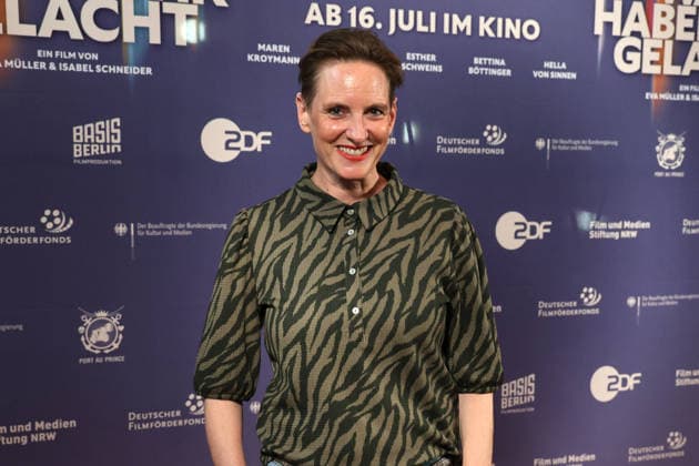 Okka Gundel bei der Was Haben Wir Gelacht Dokufilm Premiere am 7.07.2026 im Cineplex Filmpalast in Koeln Okka Gundel attends the premiere of the documentary film Was Haben Wir Gelacht on July 7, 2026, at the Cineplex Filmpalast in Cologne, Germany Was Haben Wir Gelacht Premiere in Koeln *** Okka Gundel at the premiere of the documentary film *Was Haben Wir Gelacht* on July 7, 2026, at the Cineplex Filmpalast in Cologne. Okka Gundel attends the premiere of the documentary film *Was Haben Wir Gelacht* on July 7, 2026, at the Cineplex Filmpalast in Cologne, Germany. Was Haben Wir Gelacht Premiere in Cologne 