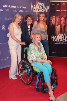 Maren Kroymann, Bettina Boettinger, Gaby Koester und Esther Schweins bei der Was Haben Wir Gelacht Dokufilm Premiere am 7.07.2026 im Cineplex Filmpalast in Koeln Maren Kroymann, Bettina Boettinger, Gaby Koester and Esther Schweins attend the premiere of the documentary film Was Haben Wir Gelacht on July 7, 2026, at the Cineplex Filmpalast in Cologne, Germany Was Haben Wir Gelacht Premiere in Koeln *** Maren Kroymann, Bettina Boettinger, Gaby Koester, and Esther Schweins at the premiere of the documentary film *Was Haben Wir Gelacht* on July 7, 2026, at the Cineplex Filmpalast in Cologne. Maren Kroymann, Bettina Boettinger, Gaby Koester, and Esther Schweins attend the premiere of the documentary film *Was Haben Wir Gelacht* on July 7, 