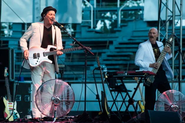 Croatia, Zagreb, 070726. Concert of the supergroup BEAT at the Salata stadium in Zagreb. The BEAT project brings together legendary musicians who perform King Crimson albums from the 80s. The line-up consists of former King Crimson members Adrian Belew and Tony Levin, joined by guitarist Steve Vai and drummer Danny Carey. In the photo: Adrian Belew i Tony Levin. Photo: Darko Tomas CROPIX Copyright: xxDarkoxTomasx beat15-070726