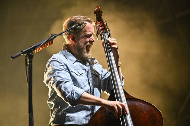 IPA86486210 - Ted Dwane of Mumford &amp; Sons during the 2026 Tour, at Rock in Roma 2026, on July 27, 2026, in Rome, Italy.  Copyright: xDomenicoxCippitelli LiveMediax xx 86486210