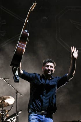 IPA86486355 - Marcus Mumford of Mumford &amp; Sons during the 2026 Tour, at Rock in Roma 2026, on July 27, 2026, in Rome, Italy.  Copyright: xDomenicoxCippitelli LiveMediax xx 86486355