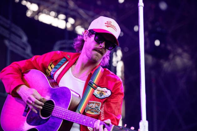 Music Concert - CAAMP - Live in 2026 Taylor Meier, member of the band Caamp, performs on the stage of Rock in Roma on July 07, 2026 at Ippodromo delle Capannelle, Rome, Italy. Rome Ippodromo delle Capannelle Italy Copyright: xEmanuelaxVertollix xLiveMediax LPM_2555988