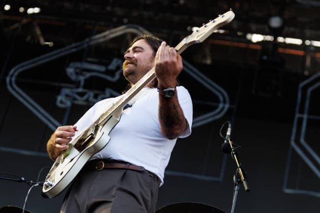 IPA86486748 - Matt Vinson, a member of the band Caamp, performs on stage at Rock in Roma on July 7, 2026, at the Ippodromo delle Capannelle in Rome, Italy.  Copyright: xEmanuelaxVertolli LiveMediax xx 86486748
