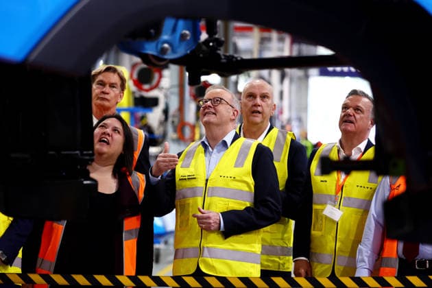 VOLVO HEAVY-DUTY TRUCKS, Prime Minister Anthony Albanese at Volvo™s Australia National Headquarters in Wacol, Brisbane, Wednesday, July 8, 2026. Volvo Australia will show off the first heavy-duty electric trucks built in Brisbane. ( NO ARCHIVING Brisbane QUEENSLAND AUSTRALIA  Copyright: xx 20260708152133694925