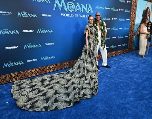Disney™s ˜Moana™ World Premiere Lauren Hashian and Dwayne Johnson arriving to Disney™s ˜Moana™ World Premiere at Hollywood Bowl on July 07, 2026 in Hollywood, CA. Hollywood Hollywood Bowl California USA Copyright: xLISAxOConnor AFF-USA.comx