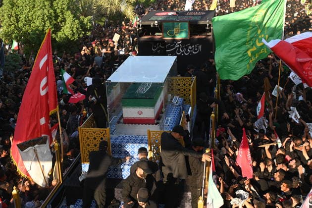 Massive Crowds gather in Najaf for Farewell Ceremony of slain Iranian supreme leader NAJAF, IRAQ - JULY 8: A massive crowd of mourners carrying various flags and posters fills the streets during a farewell ceremony for slain Iranian supreme leader Ali Khamenei, in Najaf, Iraq, on July 8, 2026. Khamenei lost his life following joint US-Israeli attacks. Starting from the early hours of the morning, thousands of people flooded the squares and avenues to take part in the funeral procession and pay their final respects. Haidar Mohammed Ali Anadolu Najaf Iraq. Editorial use only. Please get in touch for any other usage.  Copyright: x2026xAnadoluxHaidarxMohammedxAlix
