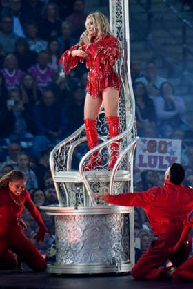 Helene Fischer live bei einem Konzert ihrer 360Â° Stadion Tour in der Heinz von Heiden Arena. Hannover, 07.07.2026 (Hinweis: Verwendung nur redaktionell in Bezug auf das Konzert bzw. die aktuelle Tour) *** Helene Fischer performing live at a concert on her 360° Stadium Tour at the Heinz von Heiden Arena in Hanover, July 7, 2026. Note: For editorial use only in connection with the concert or the current tour. Foto:xC.xNiehausx xFuturexImagex fischer_6732