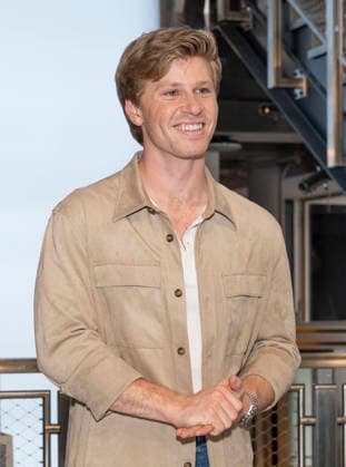 July 7, 2026, New York, New York, USA: ROBERT IRWIN visits the Empire State Building in New York to celebrate the upcoming premiere of Dancing with the Stars The Next Pro on ABC. 7 July 2026 New York USA - ZUMAa265 20260707_zep_a265_017 Copyright: xEricxAcquayex