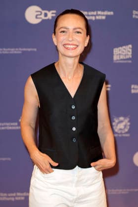 Bianca Hauda bei der Premiere des Dokumentarfilms Was haben wir gelacht im Filmpalast. Köln, 07.07.2026 *** Bianca Hauda at the premiere of the documentary *Was haben wir gelacht* at the Filmpalast in Cologne, July 7, 2026 Foto:xR.xSchmiegeltx xFuturexImagex gelacht_6604