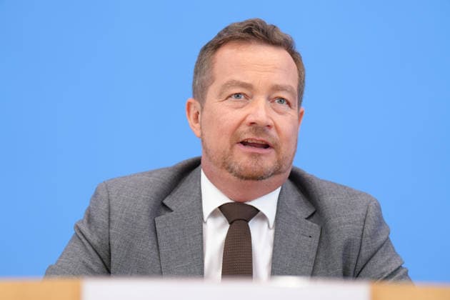 Bundespressekonferenz, Vorstellung des Jahresbericht des Polizeibeauftragten des Bundes Uli Groetsch, der Polizeibeaurtragten des Bundes beim Bundestag im Portrait bei der Vorstellung seines Jahresberichts in der Bundespressekonferenz, Berlin, 08.07.2026 Berlin Berlin Deutschland *** Federal Press Conference, Presentation of the Annual Report by Federal Police Commissioner Uli Groetsch; a portrait of the Federal Police Commissioner to the Bundestag during the presentation of his annual report at the Federal Press Conference, Berlin, July 8, 2026, Berlin, Berlin, Germany