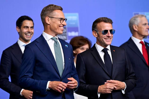 LKS 20260708 Finland s President Alexander Stubb and France s President Emmanuel Macron gather for a family photo during the North Atlantic Treaty Organization (NATO) Heads of State and Government summit in Ankara, Turkey, on July 8, 2026. - EMMI KORHONEN Ankara Turkey  Copyright: xEmmixKorhonenx g09F3Q6uHEo