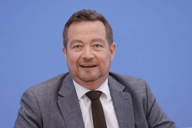 Uli Grötsch, Polizeibeauftragter des Bundes beim Deutschen Bundestag, Deutschland, Berlin, Bundespressekonferenz, Thema: Bericht des Polizeibeauftragten des Bundes beim Deutschen Bundestag *** Uli Grötsch, Federal Police Commissioner to the German Bundestag, Germany, Berlin, Federal Press Conference, Topic: Report by the Federal Police Commissioner to the German Bundestag