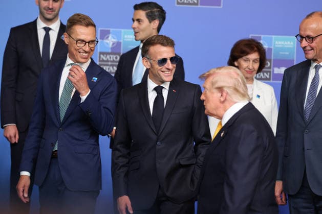 NATO Leaders Summit - Ankara France s President Emmanuel Macron (C), next to US President Donald Trump, arrives for a NATO Summit at Bestepe Presidential Compound in Ankara, Turkey, July 8, 2026. The summit comes at a fraught time for the 77-year-old transatlantic alliance, with the US President demanding members make good on a pledge to ramp up defence spending as Washington takes a step back from Europe. Photo by Ludovic Marin Pool ABACAPRESS.COM Ankara Turkey  Copyright: xMarinxLudovic Pool ABACAx