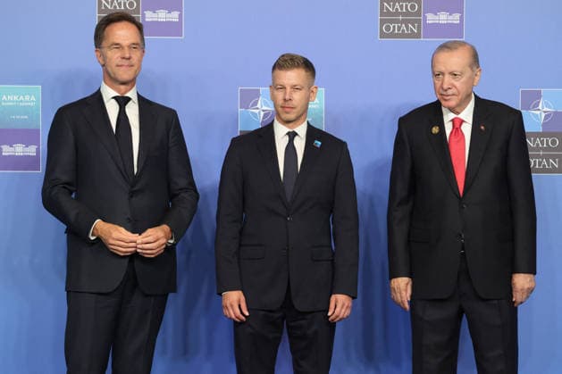 NATO Leaders Summit - Ankara NATO Secretary General Mark Rutte (L) and Turkey s President Recep Tayyip Erdogan greet Hungary s Prime Minister Peter Magyar as he arrives for a NATO Summit at Bestepe Presidential Compound in Ankara, Turkey, July 8, 2026. The summit comes at a fraught time for the 77-year-old transatlantic alliance, with the US President demanding members make good on a pledge to ramp up defence spending as Washington takes a step back from Europe. Photo by Ludovic Marin Pool ABACAPRESS.COM Ankara Turkey  Copyright: xMarinxLudovic Pool ABACAx