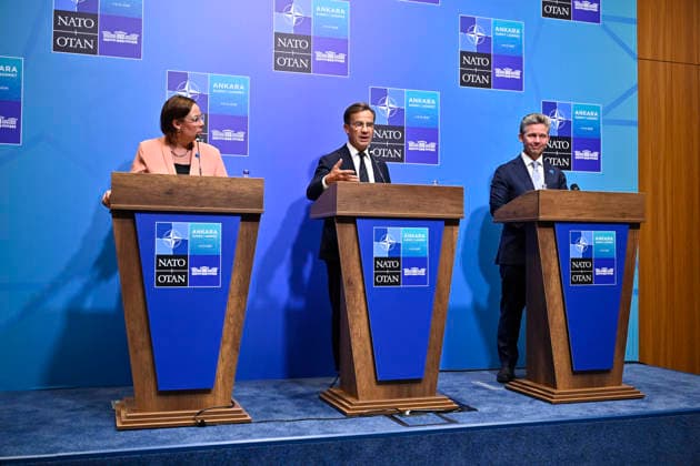 ANKARA, TURKIET 20260708 Utrikesminister Maria Malmer Stenergard (M), statsminister Ulf Kristersson (M) och försvarsminister Pal Jonson (M) haller presskonferens under Nato-toppmötet i Ankara, Turkiet. ANKARA TURKIET x10430x *** ANKARA, TURKEY 20260708 Foreign Minister Maria Malmer Stenergard (M), Prime Minister Ulf Kristersson (M), and Defense Minister Pal Jonson (M) hold a press conference during the NATO summit in Ankara, Turkey ANKARA TURKEY x10430x  Copyright: xChristinexOlsson TTx NATO-TOPPMÖTE ANKARA 2026 ymi8oPMJ-7o