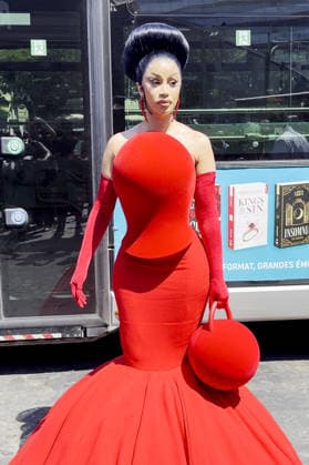 Cardi B arrives at the Robert Wun Haute Couture Fall Winter 2026–2027 show during Paris Fashion Week (PFW) in Paris, France, on July 8, 2026 Gedeon Taieb Bestimage Cardi B arrives at the Robert Wun Haute Couture Fall Winter 2026–2027 show during Paris Fashion Week (PFW) in Paris, France, on July 8, 2026 Paris, France  Copyright: xGedeonxTaiebx xBestimagexGedeonxTaiebx xBestimagex
