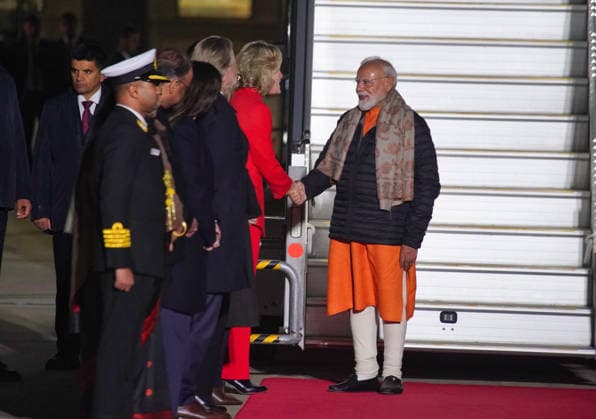 NARENDRA MODI ARRIVAL MELBOURNE, India™s Prime Minister Narendra Modi arrives at Melbourne Tullamarine Airport in Melbourne, Wednesday, July 8, 2026. India™s Prime Minister Narendra Modi arrives in Australia and is welcomed by representatives of the Australian Government. ( NO ARCHIVING MELBOURNE VICTORIA AUSTRALIA  Copyright: xLUISxASCUIx 20260709151566188770