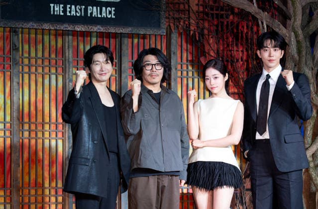 Jo Seung-Woo, Choi Jung-Kyu, Roh Yoon-Seo and Nam Joo-Hyuk, July 8, 2026 : Director Choi Jung-Kyu (2nd L) with cast members (L-R) Jo Seung-Woo, Roh Yoon-Seo and Nam Joo-Hyuk at a press conference for the upcoming Netflix original series The East Palace in Seoul, South Korea. The action-packed eight-episode period drama follows a man with the unique ability to cross over into the spirit realm and a court lady harboring a mysterious past. Summoned by the king, the duo is tasked with untangling dangerous histories to uncover a secret buried in the very heart of the palace. The series will be released on July 17.  aflo_337318434