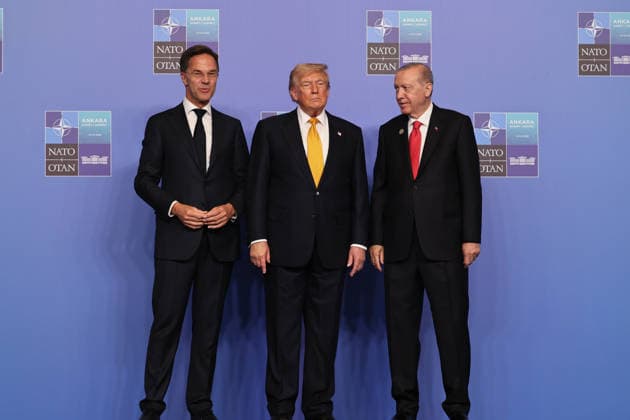 (260708) -- ANKARA, July 8, 2026 -- NATO Secretary General Mark Rutte (L), Turkish President Recep Tayyip Erdogan (R) and U.S. President Donald Trump pose for photos at the 2026 NATO Summit in Ankara, T¨¹rkiye, on July 8, 2026. ( Handout via Xinhua) T?RKIYE-ANKARA-NATO SUMMIT MustafaxKaya 