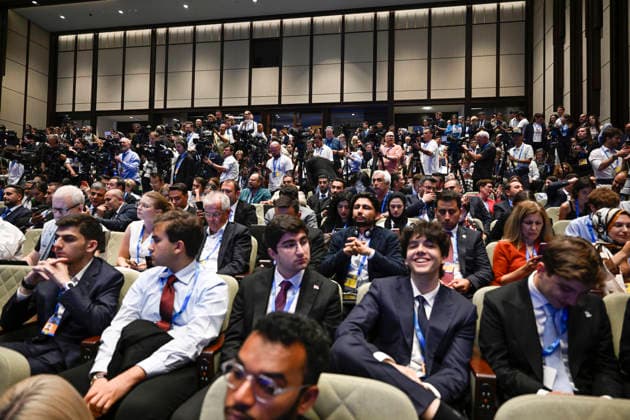 LKS 20260708 Journalists wait for the start of US President Donald Trump s press conference after the 36th NATO Heads of State and Government Summit in Ankara, Turkey, on July 8, 2026. - EMMI KORHONEN Ankara Turkey  Copyright: xEmmixKorhonenx daZPANJz4sU