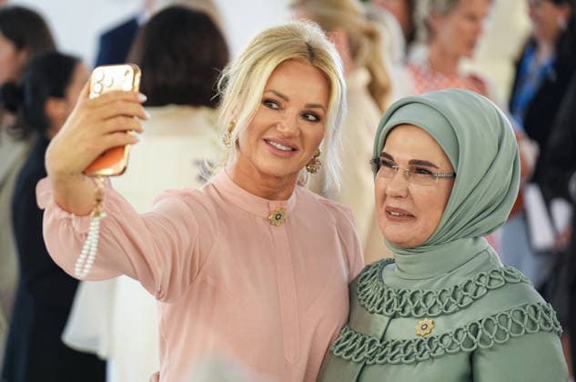 Turkish First Lady Emine Erdogan hosts spouses of leaders ANKARA, TURKIYE - JULY 8: Turkish First Lady Emine Erdogan (R) and Monika Babisova (L), the spouse of Czech Prime Minister Andrej Babis, take a selfie as she hosts spouses of heads of state and government attending the 36th NATO Heads of State and Government Summit at Cankaya Mansion in Ankara, Turkiye, on July 8, 2026. Berkan Cetin Anadolu Ankara Turkey. Editorial use only. Please get in touch for any other usage.  Copyright: x2026xAnadoluxBerkanxCetinx
