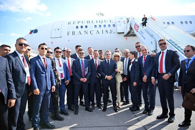 36th NATO Summit in Ankara ANKARA, TURKIYE - JULY 08: French President Emmanuel Macron and his wife Brigitte Macron depart from Esenboga Airport following the 36th NATO Summit in Ankara, Turkiye, on July 8, 2026. Hakan Nural Anadolu Ankara Turkey. Editorial use only. Please get in touch for any other usage.  Copyright: x2026xAnadoluxHakanxNuralx