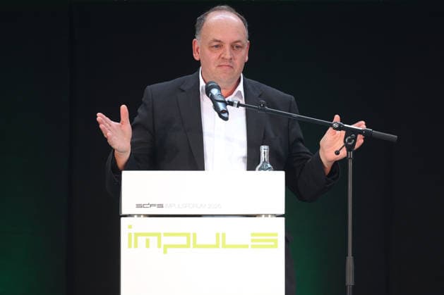 Firma Achenbach Buschhuetten (Buschhütten), Campus Buschhuetten (Buschhütten) Impulsforum. Staatssekretaer (Staatssekretär) im Ministerium für Umwelt, Naturschutz und Verkehr des Landes Nordrhein-Westfalen Viktor Haase Impulsforum am 08.07.2026 in Kreuztal Deutschland. *** Achenbach Buschhuetten Buschhütten Company, Buschhuetten Buschhütten Campus, Keynote Forum, Viktor Haase, State Secretary at the Ministry of the Environment, Nature Conservation, and Transportation of the State of North Rhine-Westphalia, Keynote Forum on July 8, 2026, in Kreuztal, Germany