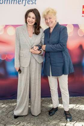 ABB BERBEN-Iris Berben und Gesine Schwan zu Gast bei der Verleihung des Annemarie-Renger-Preises an Iris Berben im Restaurant Weltwirtschaft im Haus der Kulturen der Welt in Berlin am 08.07.2026 Berlin Deutschland *** ABB BERBEN Iris Berben and Gesine Schwan attend the presentation of the Annemarie Renger Prize to Iris Berben at the Weltwirtschaft restaurant in the Haus der Kulturen der Welt in Berlin on July 8, 2026, Berlin, Germany