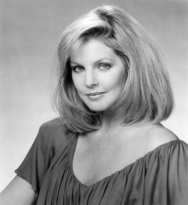 Priscilla Presley, Head and Shoulders Publicity Portrait for the Film, The Naked Gun: From the Files of Police Squad! , Paramount Pictures, 1988  Copyright: xABxArchivesx jtv013551